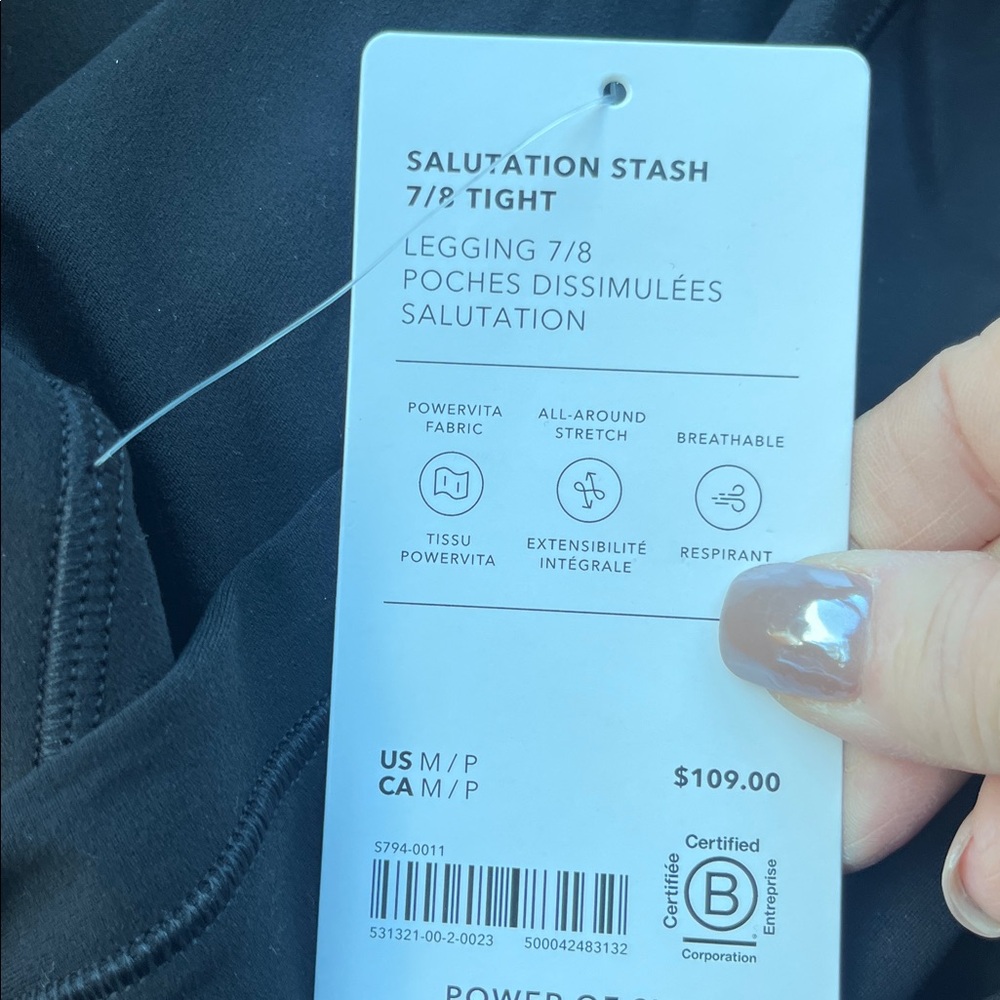 NWT-Athleta Salutation Stash Tight 7/8, Medium Petite - Picture 5 of 5